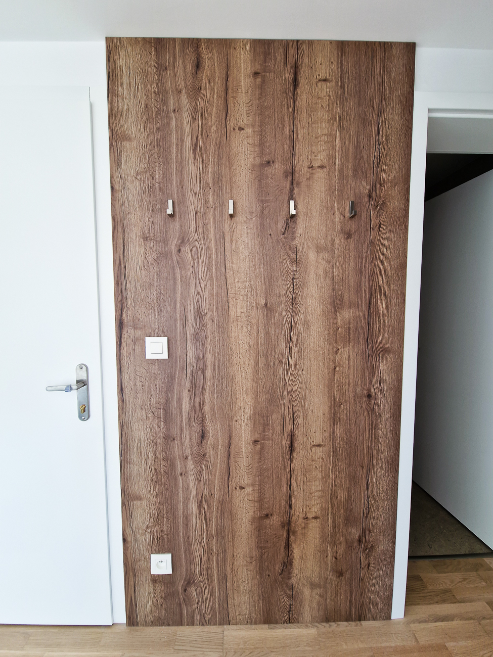 Vešiakový panel